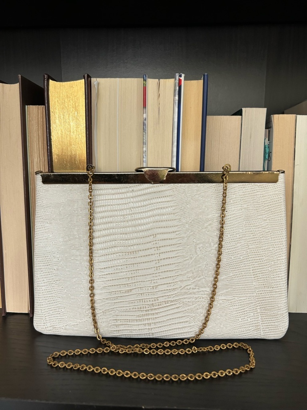 Etra - Vintage Elegant Cream Lizard-Texture Clutch with Tuck away Chain Handle